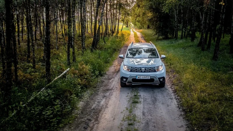 ATRA DACIA DUSTER II 2 OD 2017 POKROWCE COMFORT T09