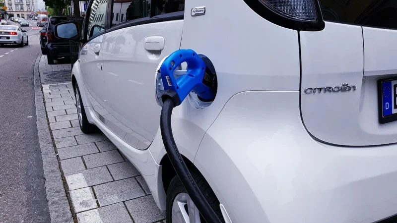 Mitsubishi Outlander PHEV*zadbany*BATERIE 100%*ASO