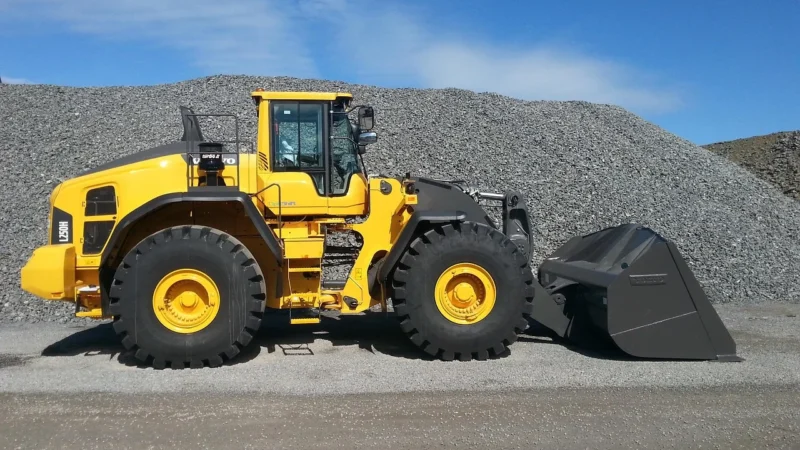 VOLVO 39813739 C30 welurowe dywaniki komplet oryginal OE